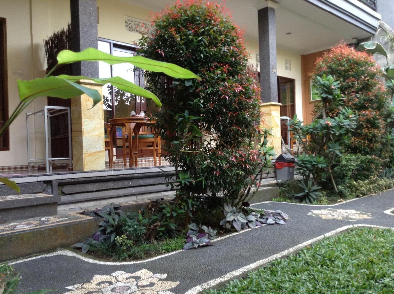 Wisma tamu Uma Taman House